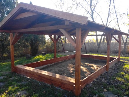 Homokozó tetővel Homokozó tetővel Budapest